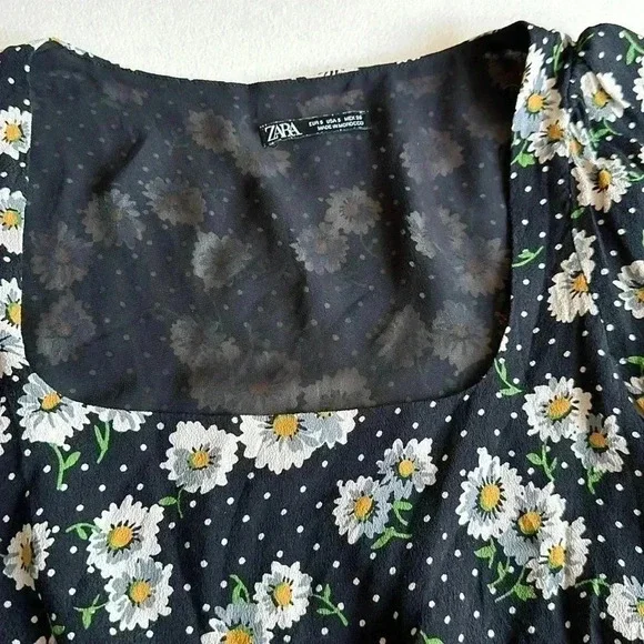 Zara - Picture 3 of 3